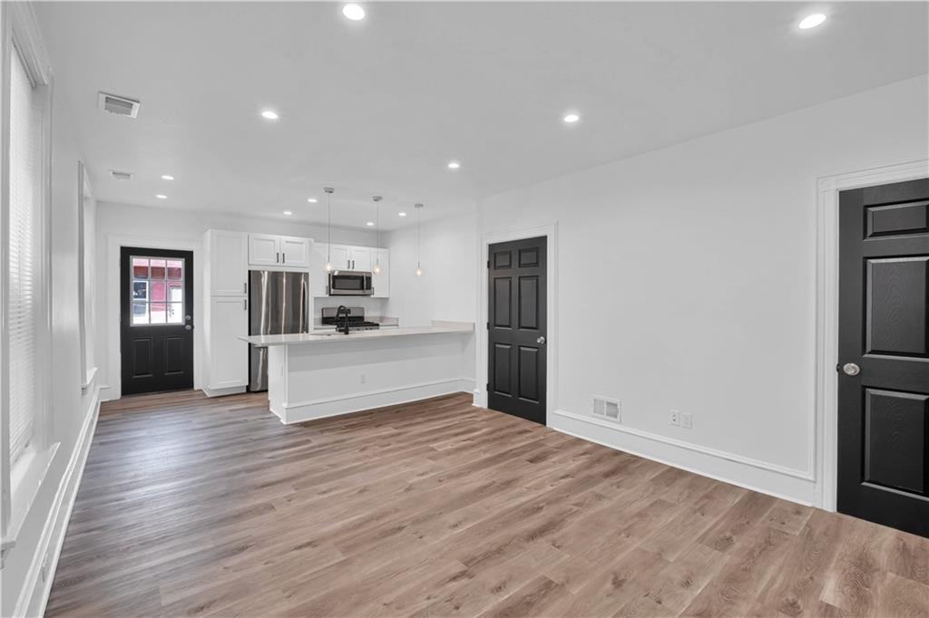 3219 Kennett Square Pittsburgh, PA 15213 - Photo 11 of 32