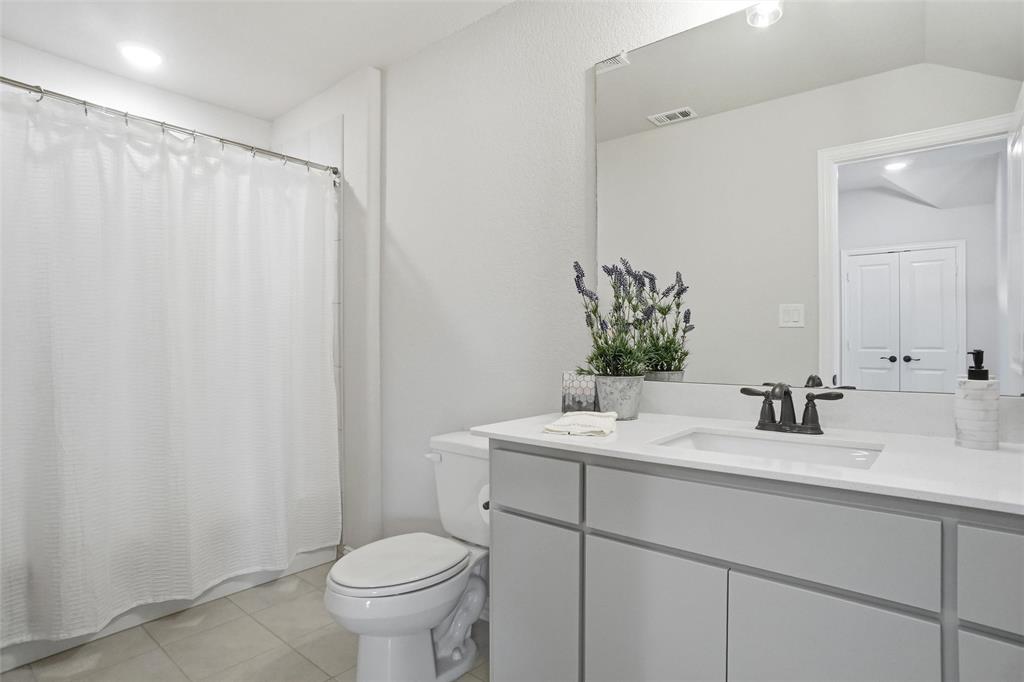 409 Monarch Way Justin, TX 76247 - Photo 13 of 21