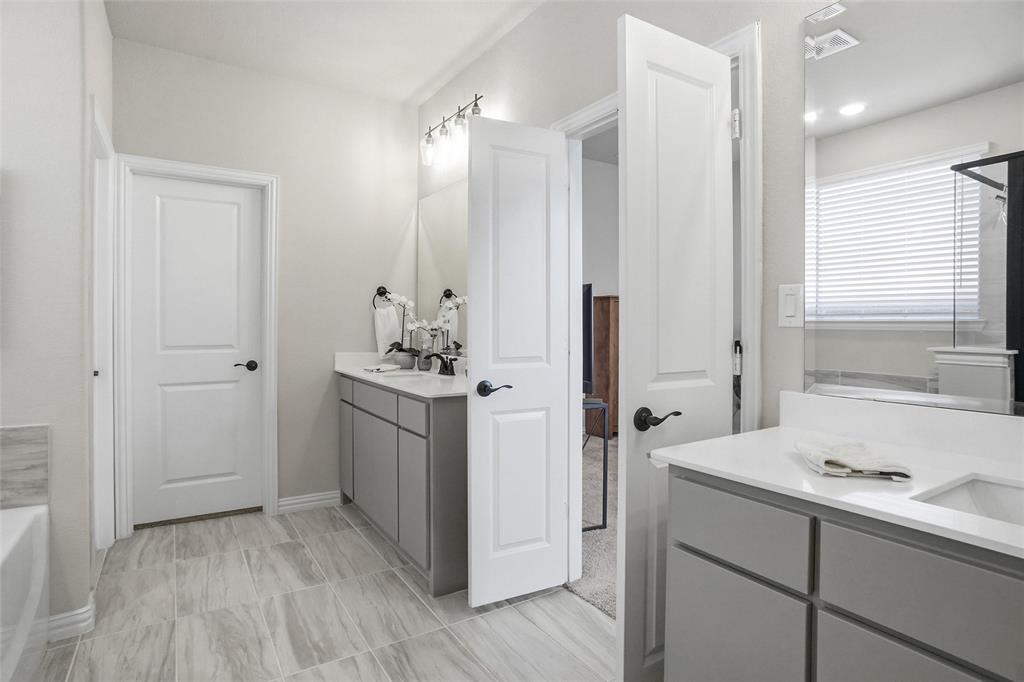 409 Monarch Way Justin, TX 76247 - Photo 10 of 21