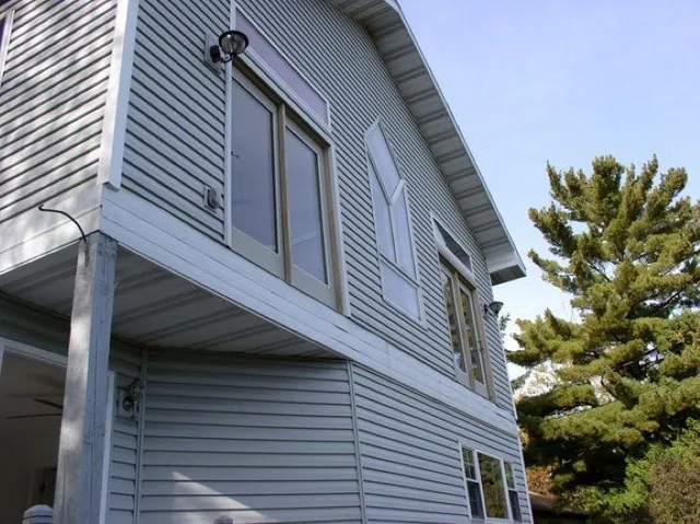 $2,350 | 908 East Skyline Parkway, Duluth, MN 55805