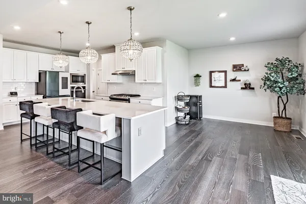 $739,000 | 311 Pine View Drive, Newark, DE 19702