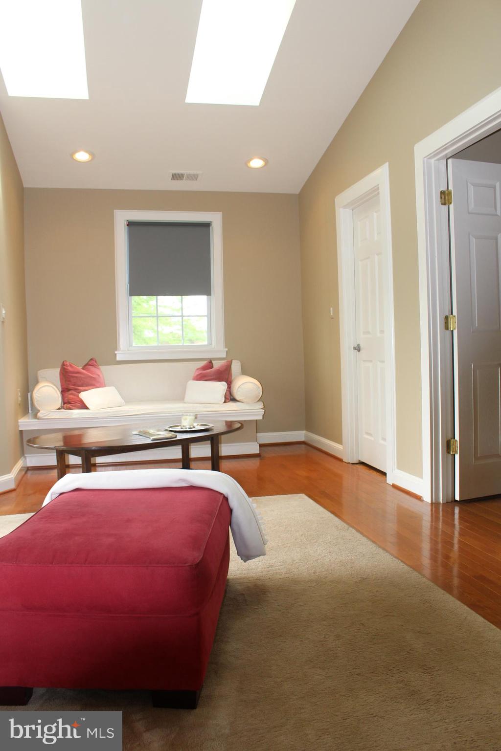 703 Justin Way Silver Spring, MD 20901 - Photo 14 of 30 Master bedroom continued