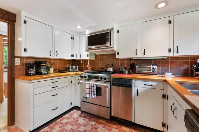 $599,000 | 121 Charlotte Point Road, Madison, NH 03875