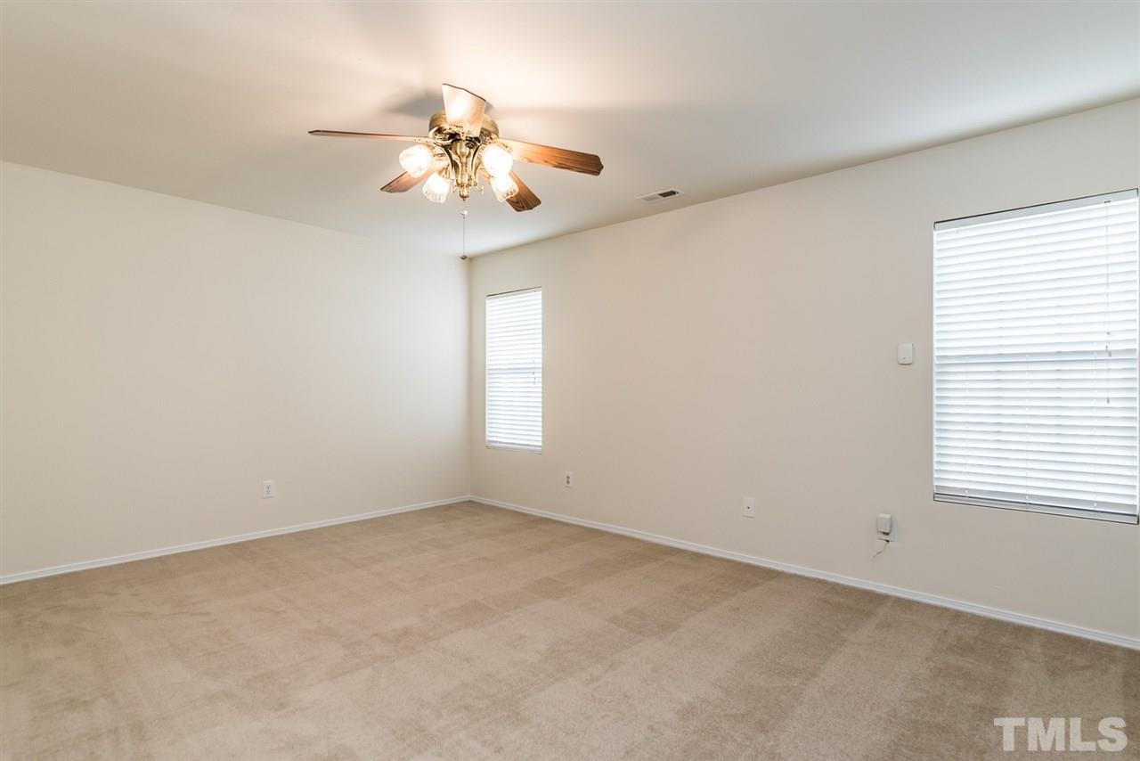 5508 Seaspray Lane Raleigh, NC 27610 - Photo 14 of 25 Gallery Image 14