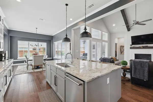 $1,099,044 | 405 Nora Lane, Argyle, TX 76226