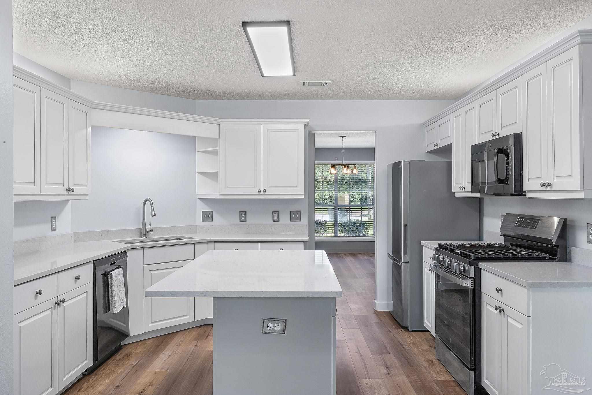 907 Ridge View Drive Pensacola, FL 32514 - Photo 13 of 54 Gallery Image 13