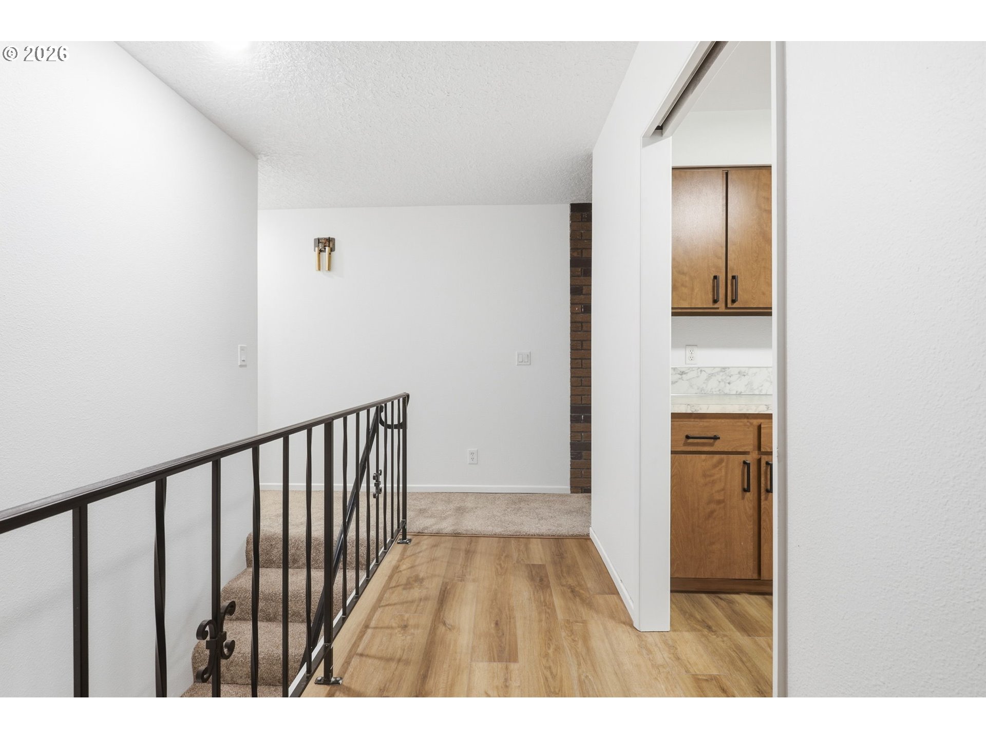 52890 Northwest 7th Street Scappoose, OR 97056 - Photo 6 of 48 a view of a hallway