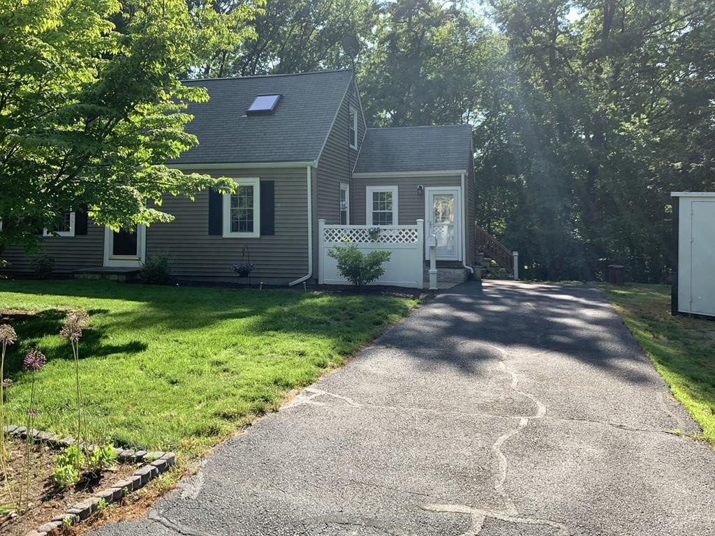 37 Old Post Road Walpole, MA 02032 - Photo 3 of 42