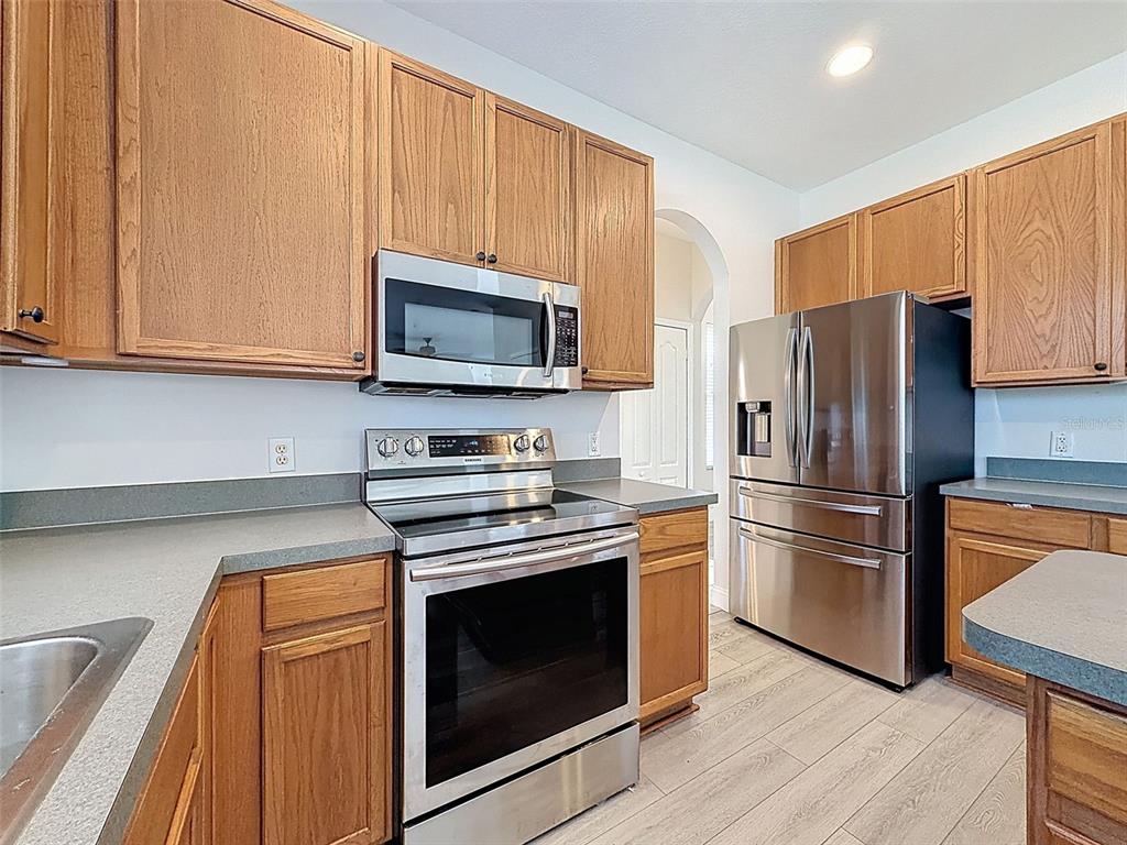 3311 Sisal Loop Wesley Chapel, FL 33544 - Photo 12 of 85