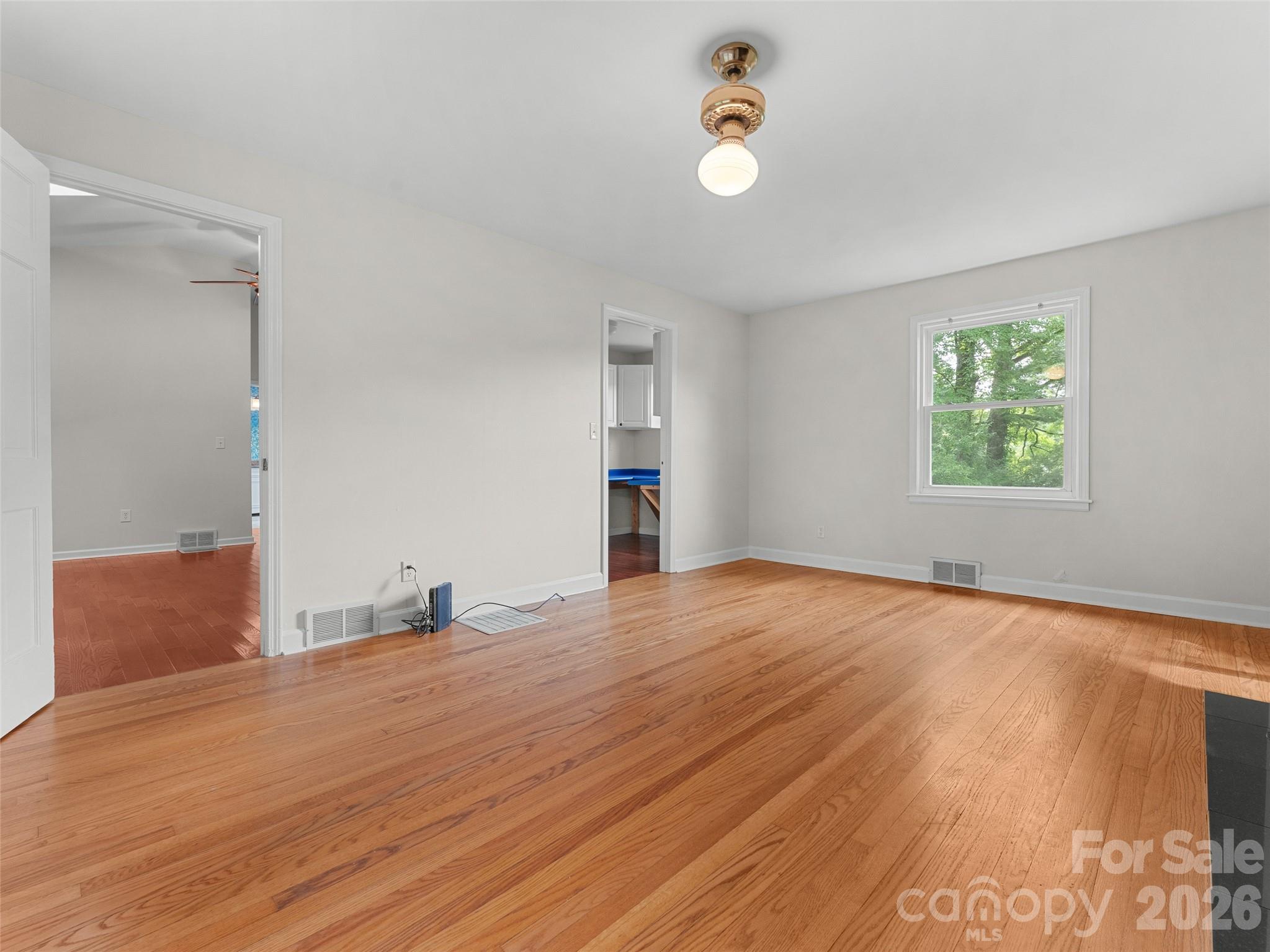 1705 Willow Road Hendersonville, NC 28739 - Photo 11 of 30