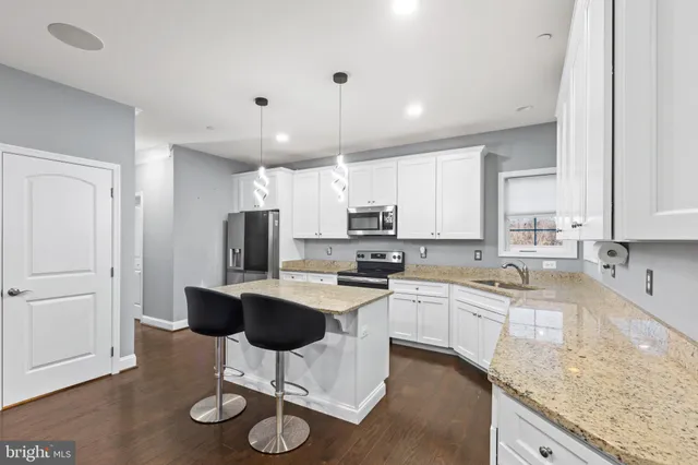 $650,000 | 15935 Brackenburn Court, Hughesville, MD 20637