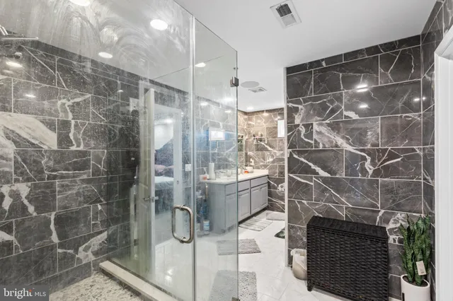 $650,000 | 15935 Brackenburn Court, Hughesville, MD 20637