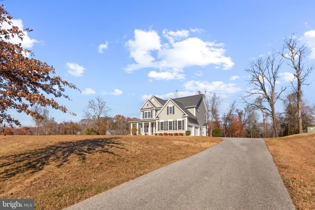 $650,000 | 15935 Brackenburn Court, Hughesville, MD 20637