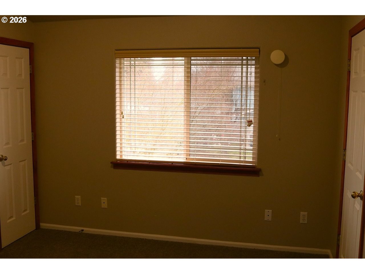 460 Autumn Avenue Eugene, OR 97404 - Photo 12 of 21 a view of a window in an empty room
