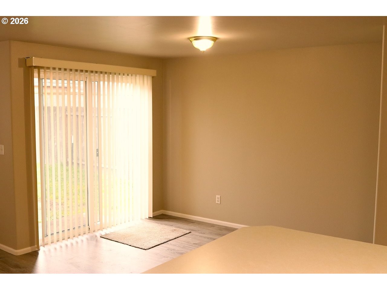 460 Autumn Avenue Eugene, OR 97404 - Photo 3 of 21 a view of an empty room
