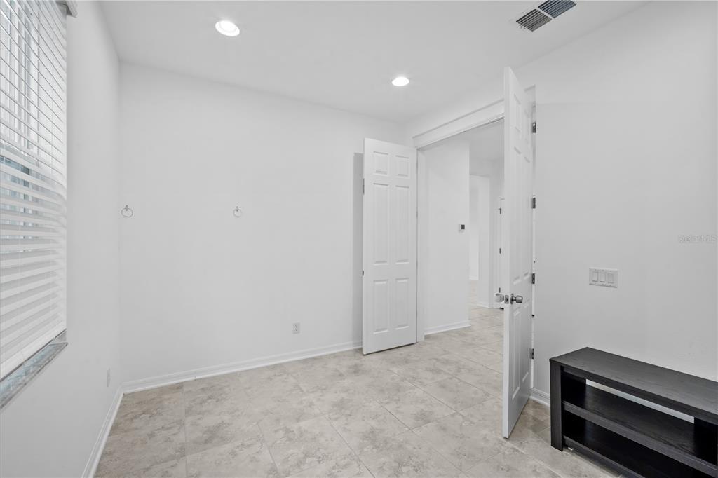 37820 Beacon Brick Drive Zephyrhills, FL 33540 - Photo 19 of 26 a view of room with air conditioner and window