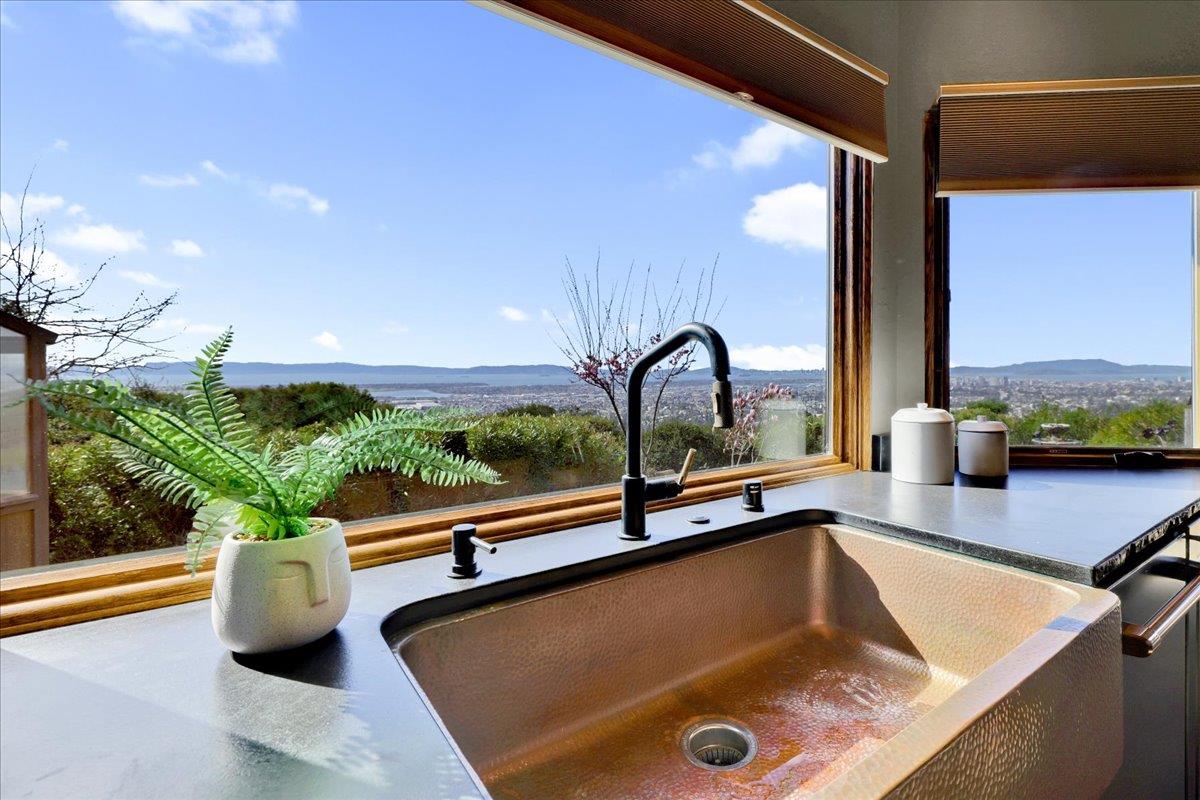 6061 Ridgemont Drive Oakland, CA 94619 - Photo 25 of 90