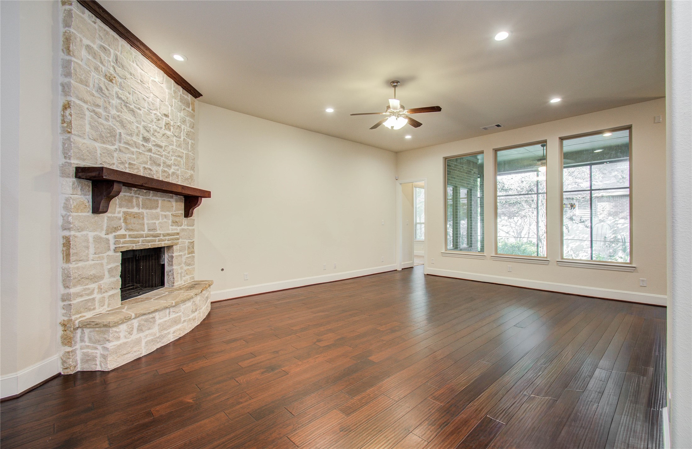 10202 South Goshawk Trail Conroe, TX 77385 - Photo 10 of 50 Enjoy sitting by the fireplace and/or the company of others. There is room for plenty!