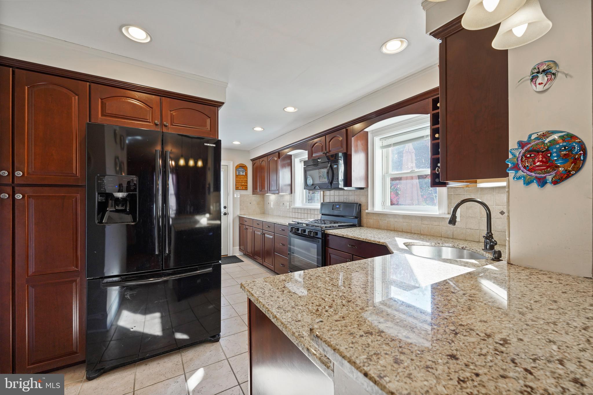 76 Warrior Road Drexel Hill, PA 19026 - Photo 17 of 47