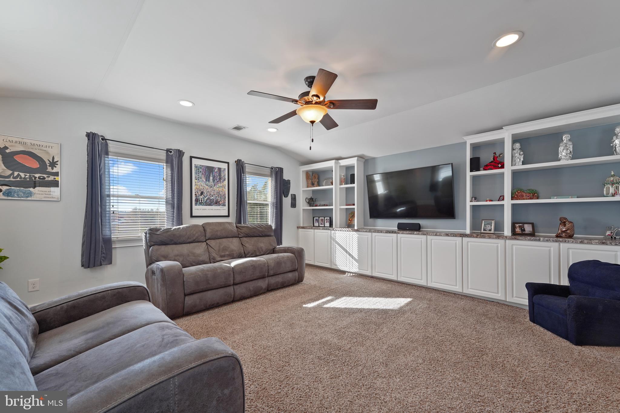 76 Warrior Road Drexel Hill, PA 19026 - Photo 20 of 47