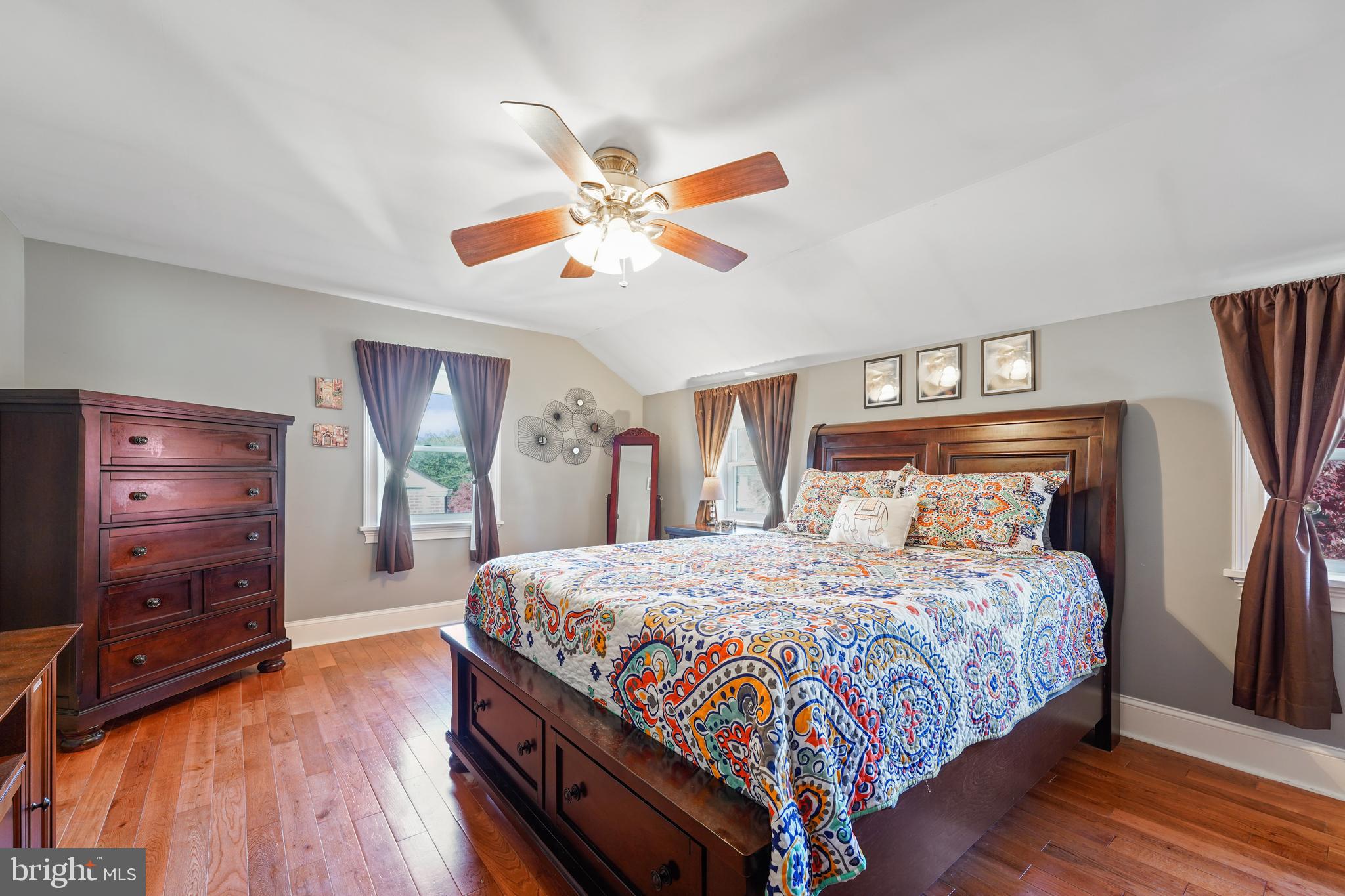 76 Warrior Road Drexel Hill, PA 19026 - Photo 28 of 47