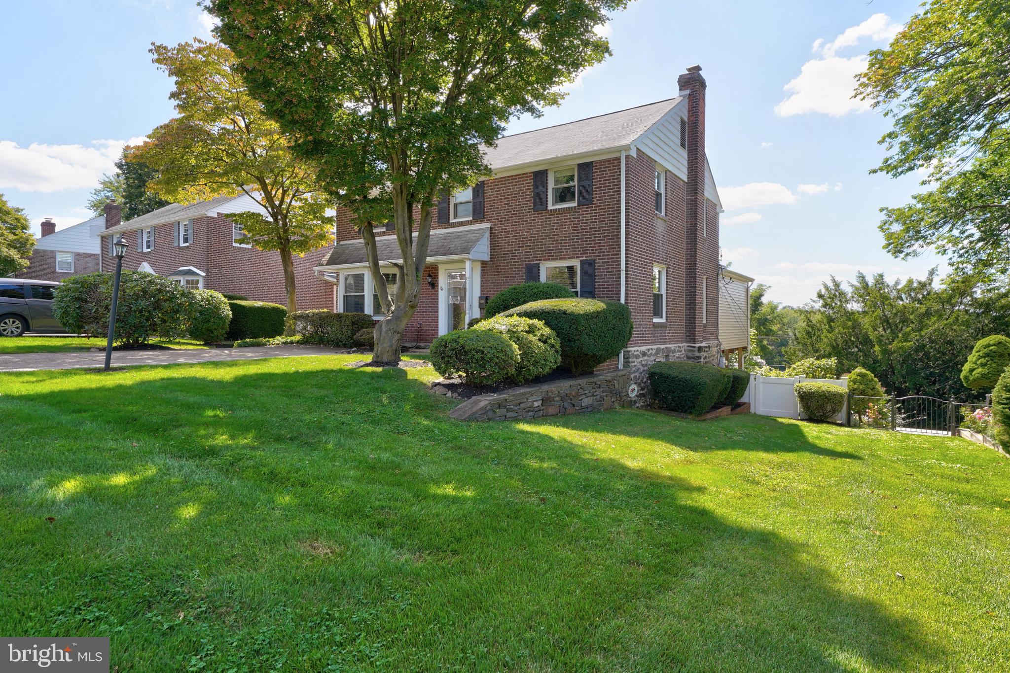 76 Warrior Road Drexel Hill, PA 19026 - Photo 5 of 47