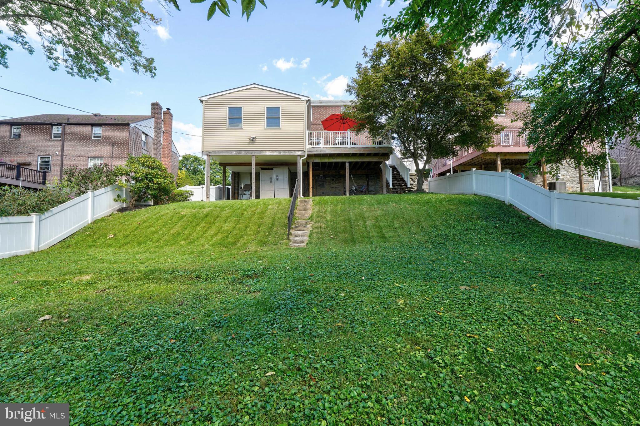 76 Warrior Road Drexel Hill, PA 19026 - Photo 6 of 47