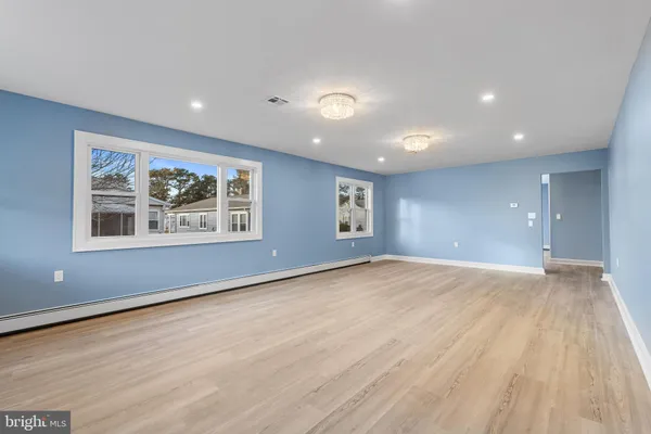 $367,500 | 86 San Carlos Street, Toms River, NJ 08757
