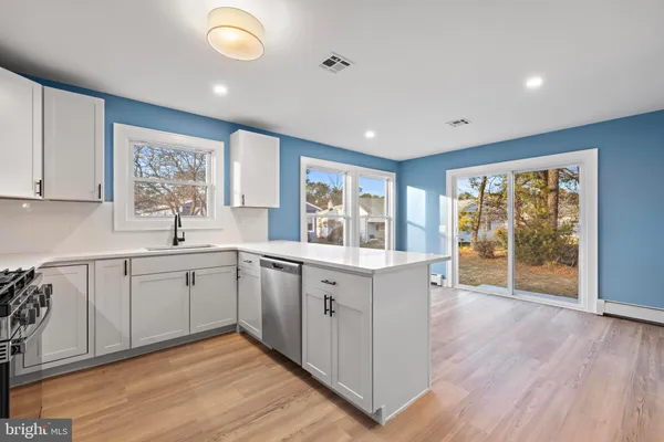 $367,500 | 86 San Carlos Street, Toms River, NJ 08757