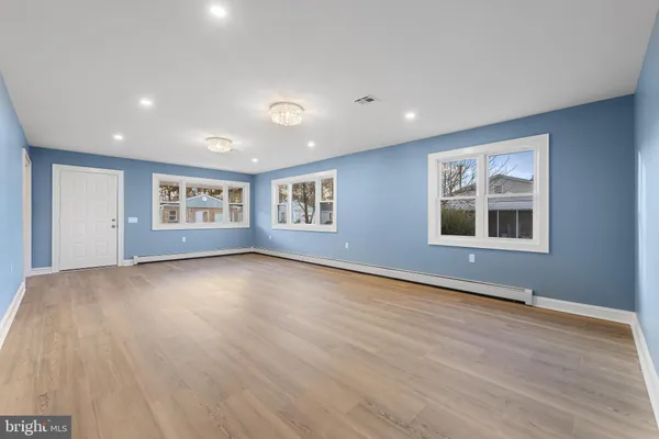 $367,500 | 86 San Carlos Street, Toms River, NJ 08757