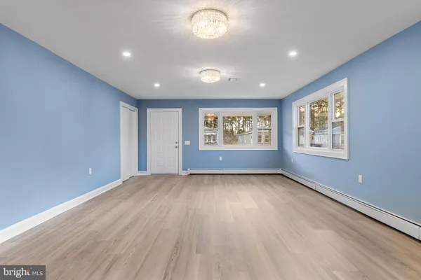 $367,500 | 86 San Carlos Street, Toms River, NJ 08757