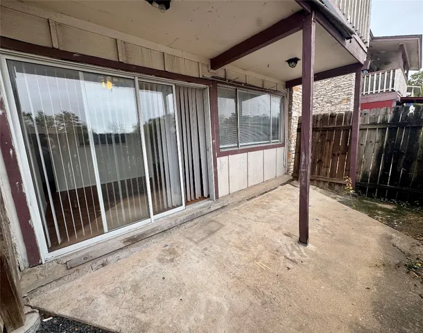 $995 | 8905 Parkfield Drive, Unit 101, Austin, TX 78758