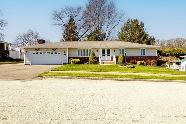 $495,000 | 256 Tolpa Circle, Chicopee, MA 01020