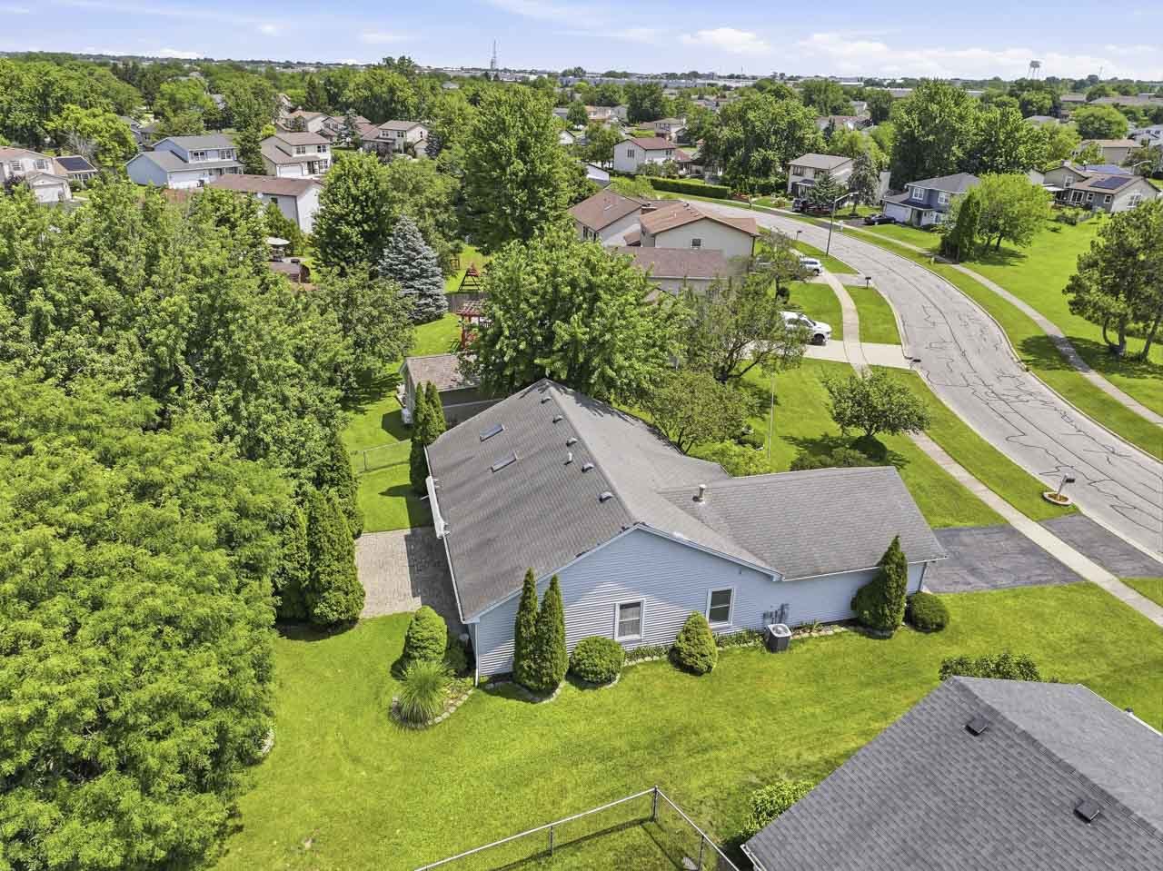592 Bluff Street Carol Stream, IL 60188 - Photo 27 of 31