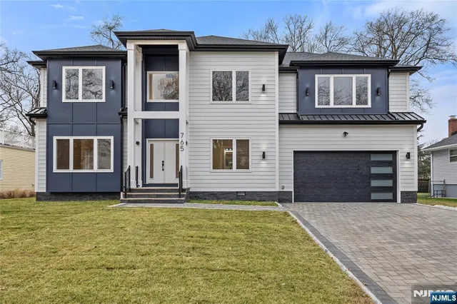 $1,699,000 | 765 7th Avenue, River Edge, NJ 07661