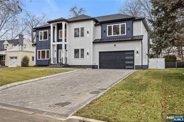 $1,699,000 | 765 7th Avenue, River Edge, NJ 07661