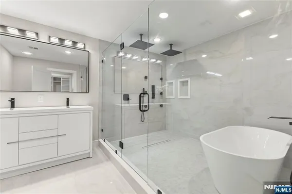 $1,699,000 | 765 7th Avenue, River Edge, NJ 07661