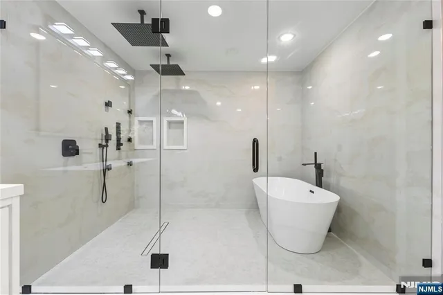 $1,699,000 | 765 7th Avenue, River Edge, NJ 07661