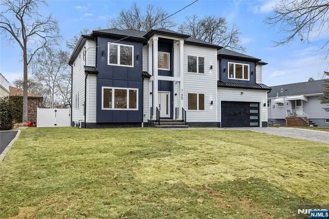 $1,699,000 | 765 7th Avenue, River Edge, NJ 07661