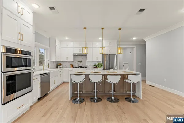 $1,699,000 | 765 7th Avenue, River Edge, NJ 07661