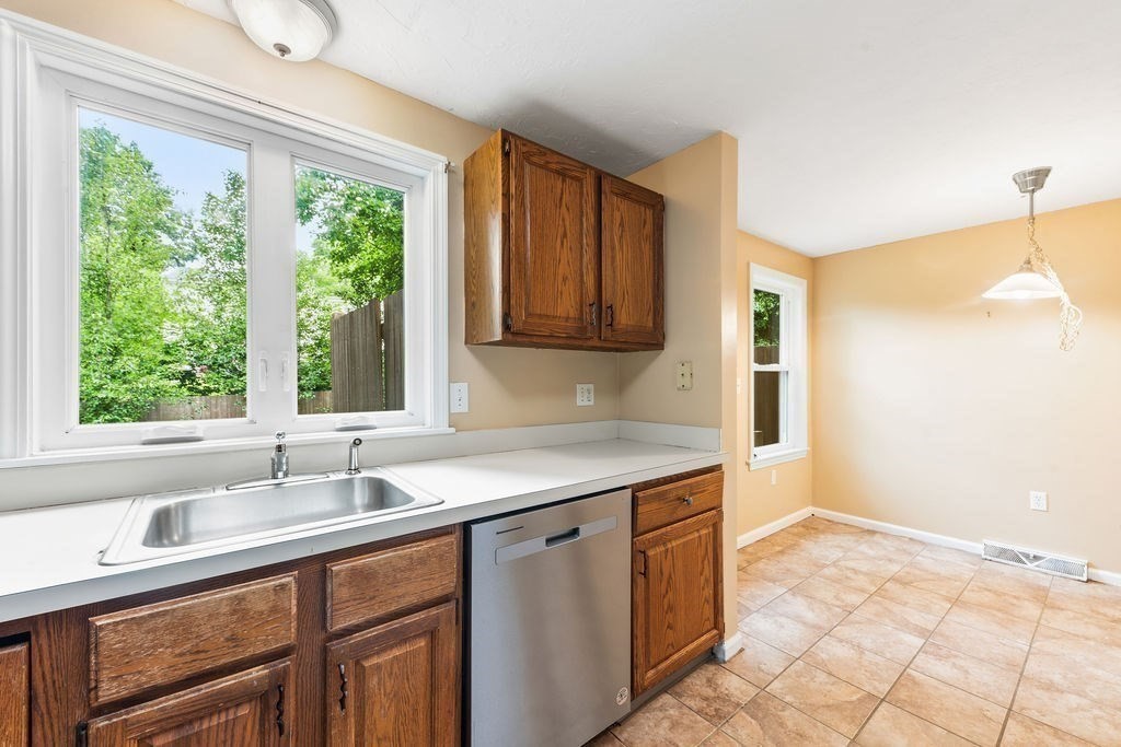 145 South Street, Unit 6 Walpole, MA 02081 - Photo 7 of 21