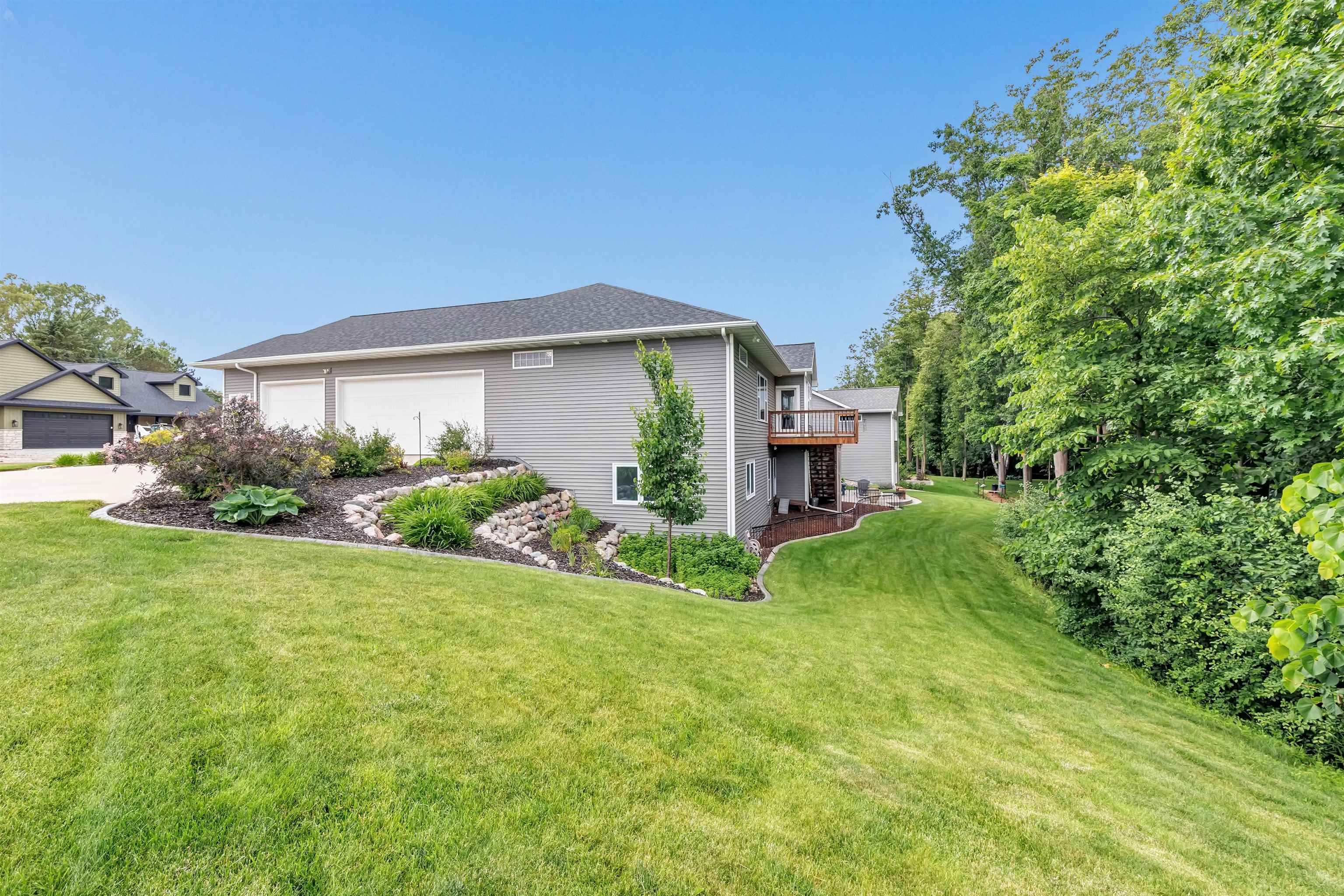 3371 Largo Ridge Drive Green Bay, WI 54311 - Photo 38 of 47