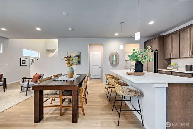 $580,950 | 204 Northeast Shadowhawk Lane, Bremerton, WA 98311