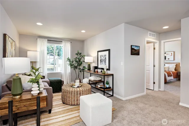 $580,950 | 204 Northeast Shadowhawk Lane, Bremerton, WA 98311