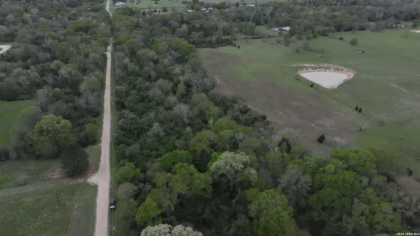 $129,000 | 25 St, Hempstead, TX 77445