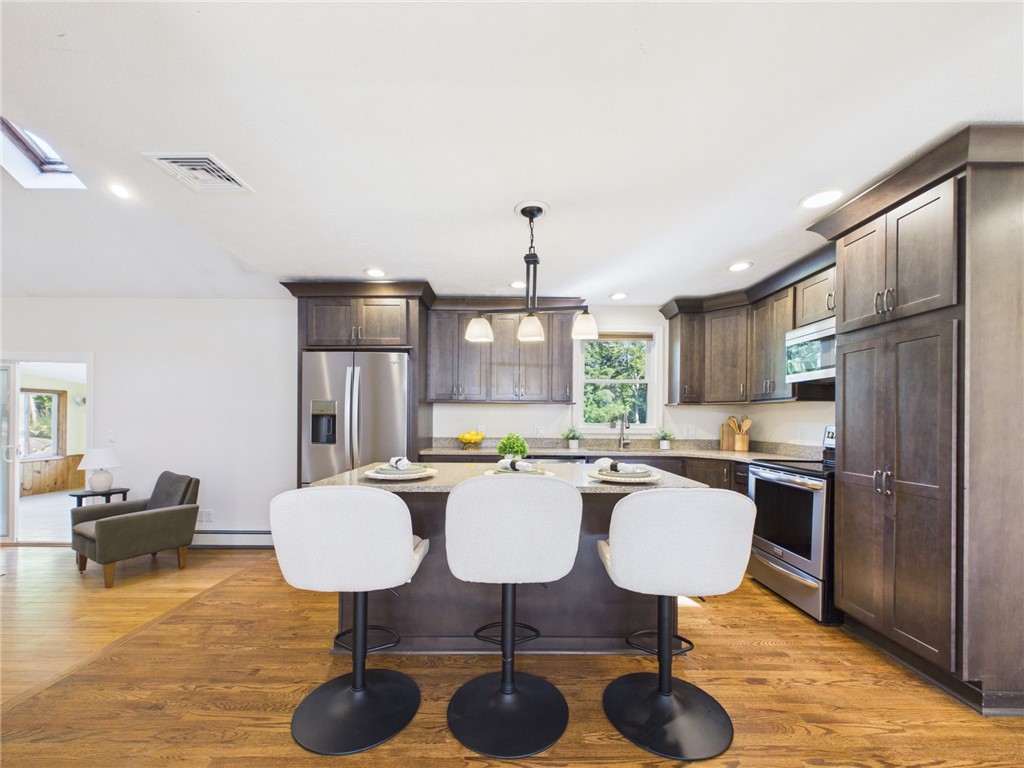 778 Hammet Road Coventry, RI 02816 - Photo 8 of 29 Gallery Image 8
