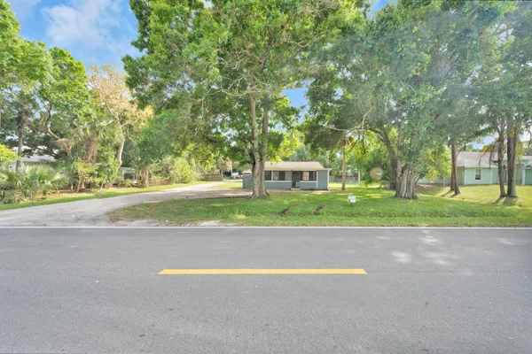 $1,900 | 4851 Kirby Loop Road, Unit A, Fort Pierce, FL 34981