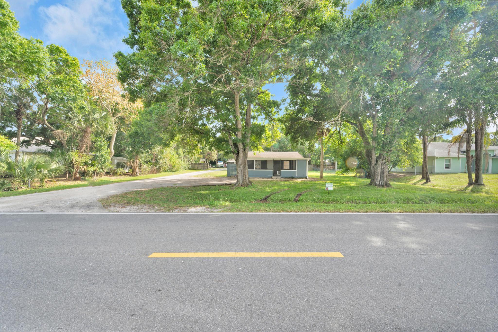 4851 Kirby Loop Road, Unit A Fort Pierce, FL 34981 - Photo 1 of 24 20240302031046054239000000-o