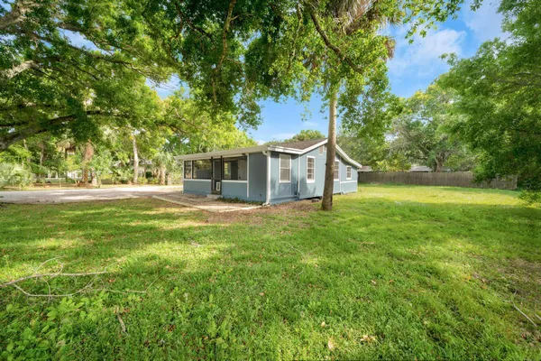 $1,900 | 4851 Kirby Loop Road, Unit A, Fort Pierce, FL 34981