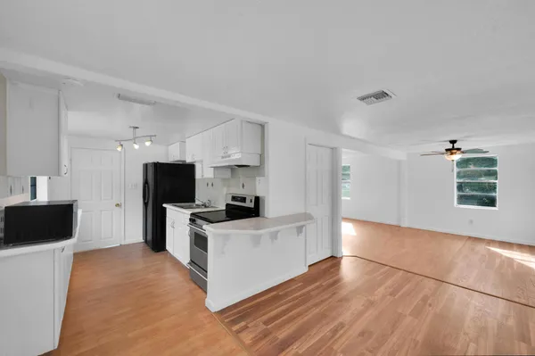 $1,900 | 4851 Kirby Loop Road, Unit A, Fort Pierce, FL 34981